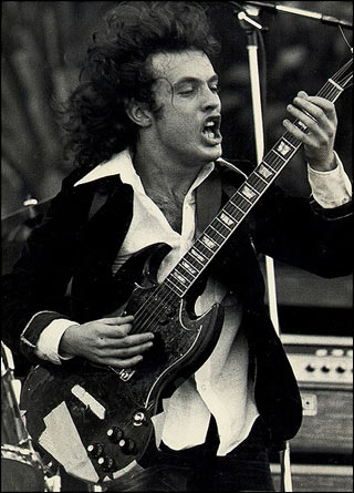 angus_young.jpg